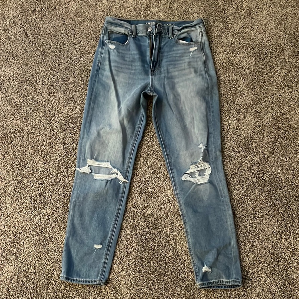 American eagle mom jean